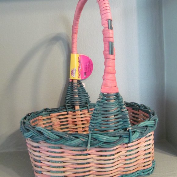 Vintage NWT 80s Dudley's Basket ~ Rattan Woven Wicker w/ Handle ~ Green & Pink - Picture 3 of 14